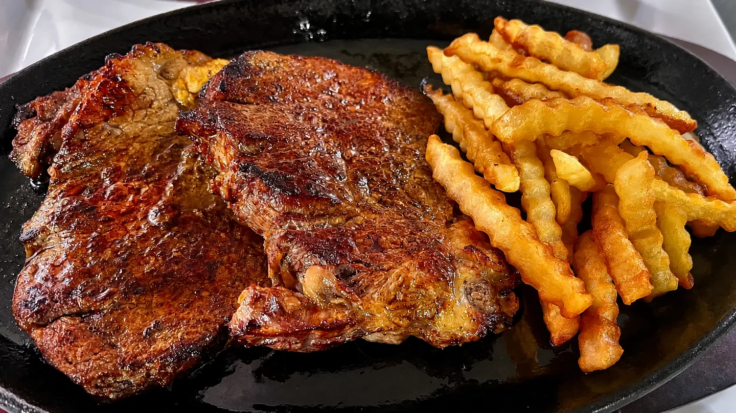 안심 스테이크 (Ribeye Steak) — 사진 1